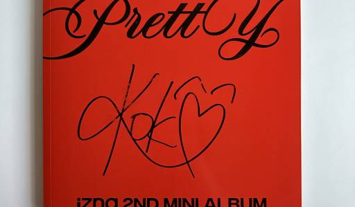 izna ココ　直筆サイン入りnot just prettyアルバム IZNA NARAI KOKO SIGNED 2ND MINI ALBUM 'NOT JUST PRETTY